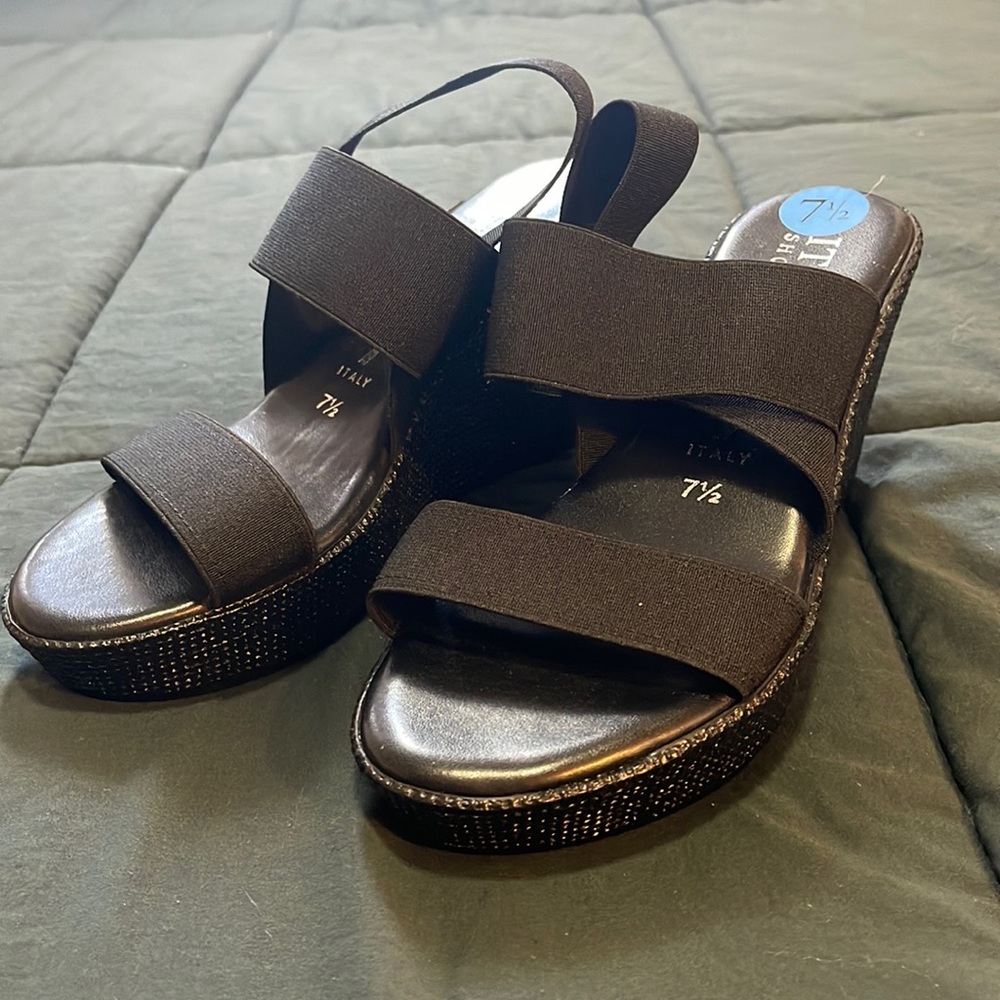 Size 7 1/2 Italian shoemakers black wedge sandal